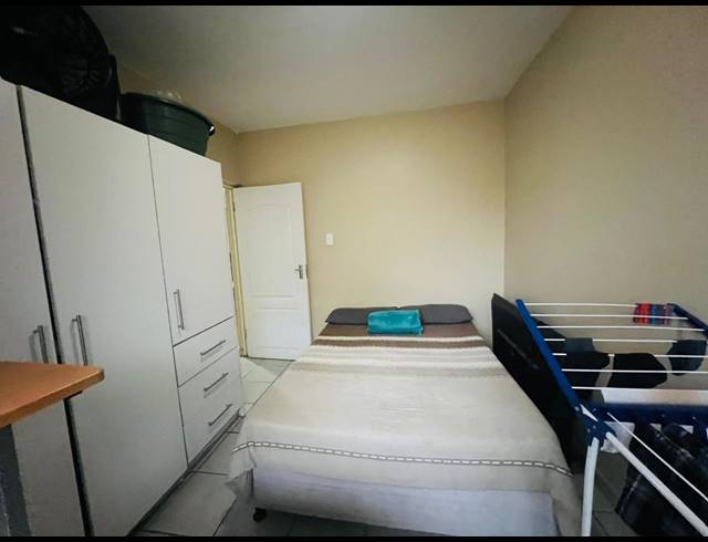 2 BEDROOM APARTMENT FOR SALE IN NEWLANDS EAST